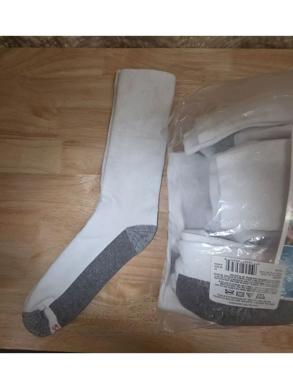 HANES MEN’S MAX CUSHIONED CREW SOCKS MOISTURE WICKING ODOR CONTROL SIZE 12‑14